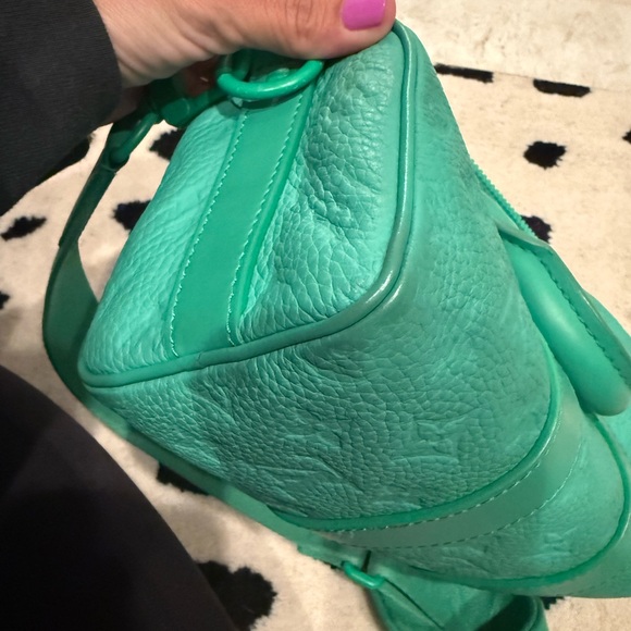 Keepall Bandouliere Bag Monogram Taurillon Leather 25 green rare AUTH ex cond - Picture 7 of 15